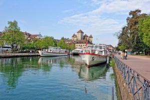 Gallery image of Le 3 de Coeur Annecy in Annecy