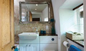 Vannituba majutusasutuses Burrow Cottage