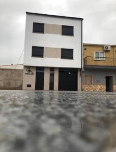 The building in which a vendégházakat is located
