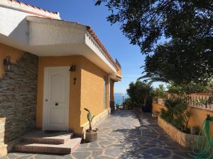 Budova, v ktorej sa vila nachádza