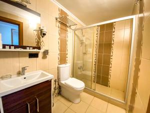Koupelna v ubytování Mekke Hotel Istanbul + 37 fotografií