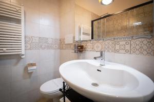 Koupelna v ubytování CconfortHotels R&B Cavour