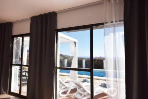 Bazén v ubytování El Quinto Pino, Frigiliana Luxury Country villa with pool and parking HansOnHoliday Rentals nebo v jeho okolí