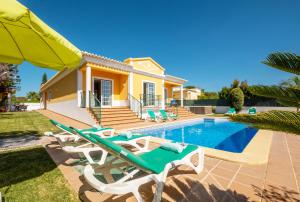 Πισίνα στο ή κοντά στο Villa Alegria by Algarve Vacation +42 φωτογραφίες