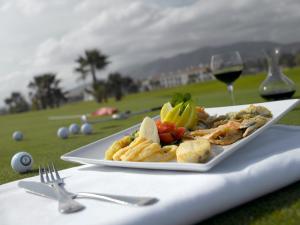 Comida no hotel ou em algum lugar perto
