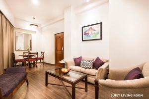 Posezení v ubytování Regency Kanchipuram by GRT Hotels