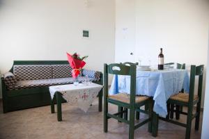 Posezení v ubytování Meandros + 29 fotografií