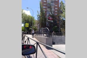 Zdjęcie z galerii obiektu R22-Loft en Madrid con aire acondicionado y Wifi w Madrycie