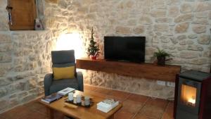 A television and/or entertainment centre at Cal Triquell