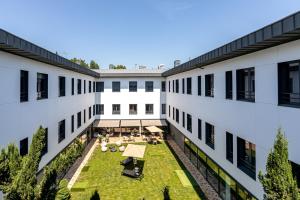 an aerial view of the courtyard of a building at Les Jardins de St Cloud in Saint-Cloud