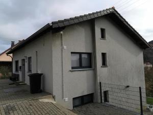 Budova, kde se prázdninový dům nachází