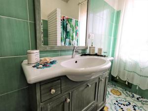 Et badeværelse på Villa Sandra + 31 billeder