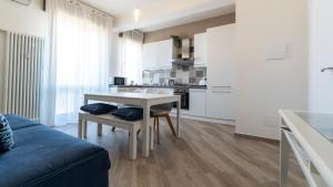 A kitchen or kitchenette at Italianway - Baracca 7 B