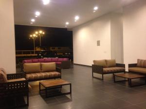 Posezení v ubytování RESORT PLAYA AZUL 2 dormitorios