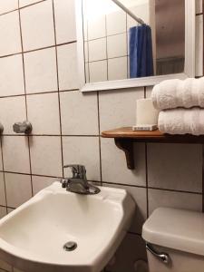 Koupelna v ubytování Hotel Posada Señor Mañana + 37 fotografií