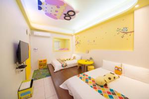 Een bed of bedden in een kamer bij Childlike B&B