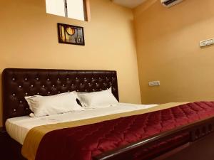 Fotografie z fotogalerie ubytování Royal Palace Marina v destinaci Čennaí + 36 fotografií