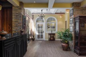 Fotografie z fotogalerie ubytování Botum Palace Hotel v Phnompenhu + 34 fotografií