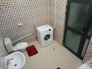 Ванная комната в Semuya Apartments