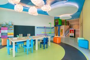 Dětský klub v ubytování Address Beach Resort