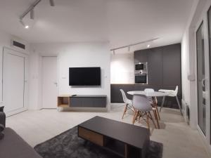 TV/trung tâm giải trí tại Crni bor