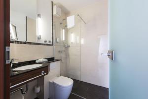Koupelna v ubytování Hotel Oranien Wiesbaden