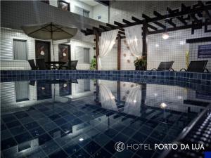 Bazén v ubytování Hotel Pousada Porto da Lua nebo v jeho okolí