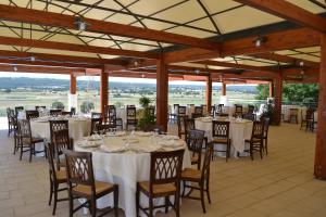 En restaurant eller et andet spisested på Masseria Torricella