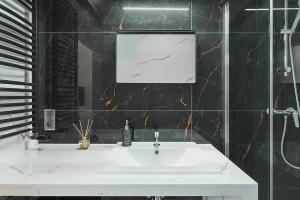 Ένα μπάνιο στο Princess Dream apartment in the heart of Wroclaw +10 φωτογραφίες