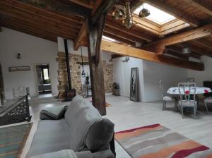 A seating area at Caserio en Elorrio
