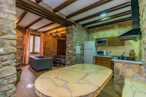 Kuchyň nebo kuchyňský kout v ubytování Casa Rural Cortijo Pesquera