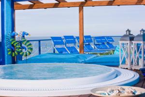 Бассейн в Hotel Napoleon или поблизости