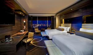 Postel nebo postele na pokoji v ubytování M Resort Spa & Casino + 30 fotografií