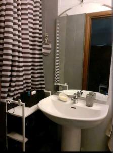 Kopalnica v nastanitvi LE ORIGINI casa in borgo tipico lucano