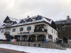 Budova, v ktorej sa apartmán nachádza