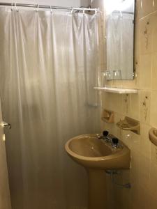 Et badeværelse på HOTEL ESCORIAL