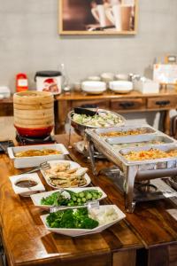Makanan di atau berdekatan hotel