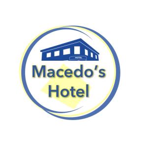 un logo pour un hôtel macdonalds dans l'établissement OYO Hotel Macedo, à São Paulo