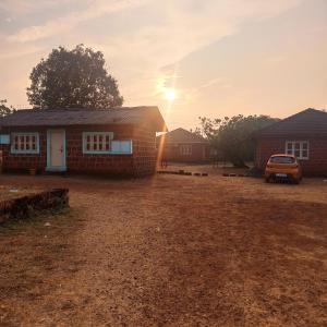 Răsăritul sau apusul soarelui văzute de la sau din apropierea acestui hotel