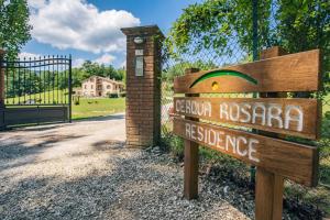 Afbeelding uit fotogalerij van Cerqua Rosara Residence in Valtopina