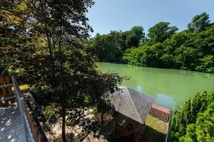 Táj Show holiday homes közelében
