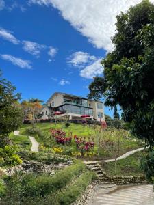 Aed väljaspool majutusasutust 山水奇異San Shuei Kiwi桃園市民宿編號038 Homestay