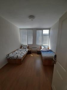 Billede fra billedgalleriet på Hostel Iliana Общежитие Илияна i Elin Pelin