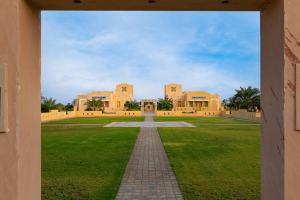 Anand Bagh Resort & Spa by Ananta外面的花园