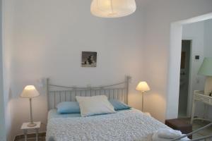 Posteľ alebo postele v izbe v ubytovaní Nafsika 4Bedroom Sea View House
