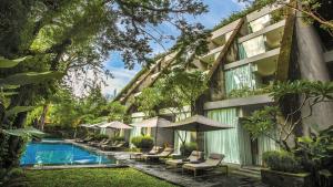 Bazén v ubytování Maya Sanur Resort & Spa nebo v jeho okolí