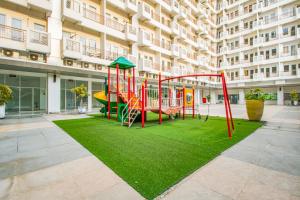 Herní místnost nebo prostor pro děti v ubytování Skyview Sentul Tower Apartments