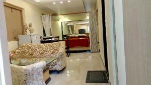 Kuchyň nebo kuchyňský kout v ubytování Hotel Metro Palace Bandra