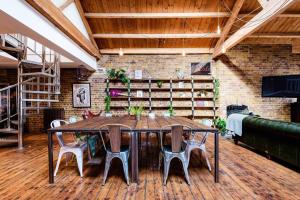 Penthouse Loft apartment with roof terrace Not for events or parties