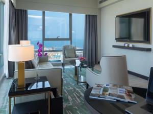Μια τηλεόραση ή/και κέντρο ψυχαγωγίας στο Hyatt Regency Al Kout Mall